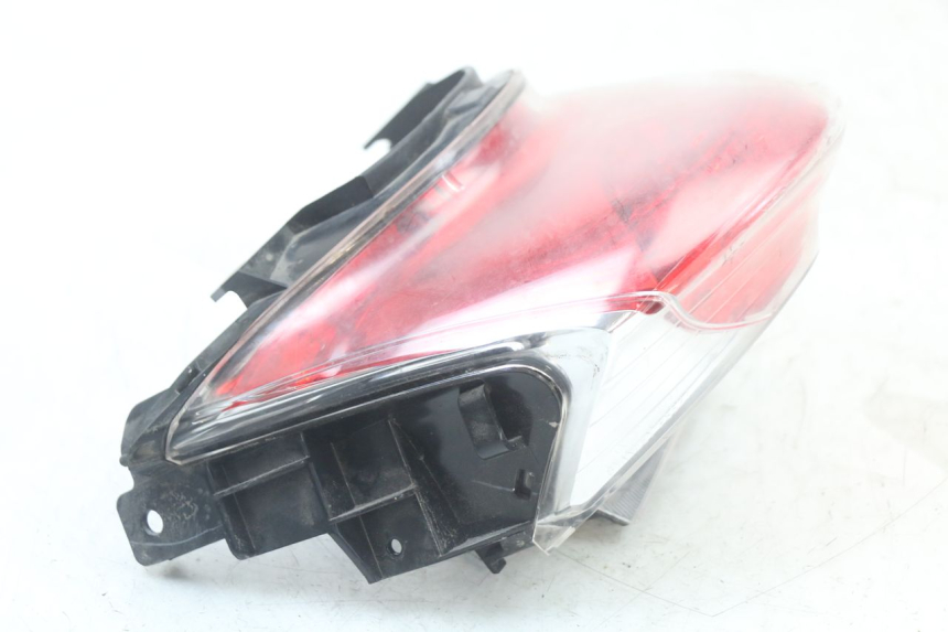 photo de FEU ARRIERE HONDA PCX (JF28) 125 (2009 - 2011) - Autre angle de vue