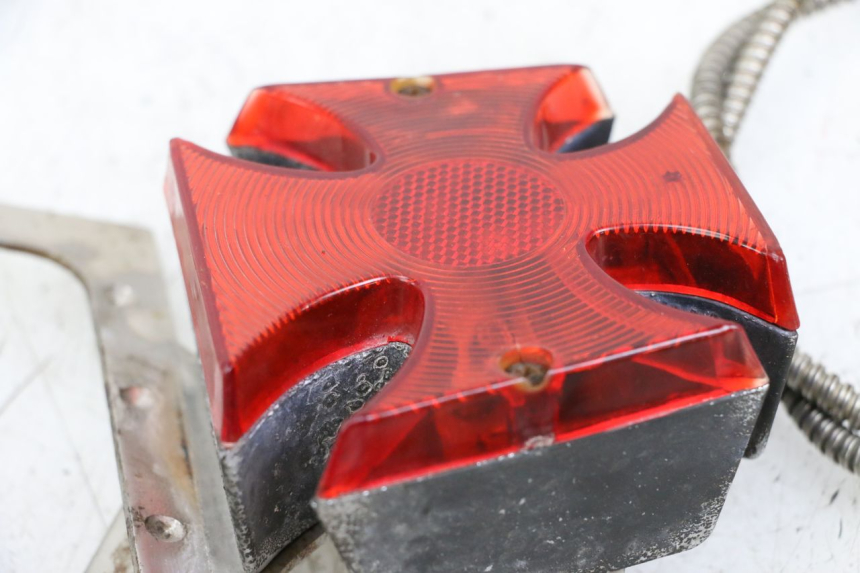 photo de FEU ARRIERE HONDA VT C2 SHADOW 750 (1997 - 2001) - Autre angle de vue