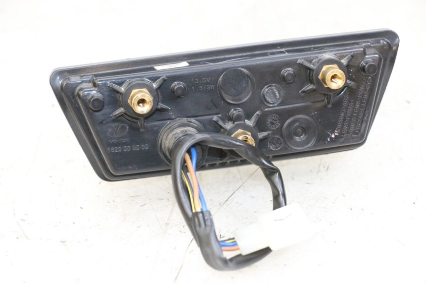 photo de FEU ARRIERE HUSQVARNA SVARTPILEN 401 (2018 - 2023) - Gros plan technique