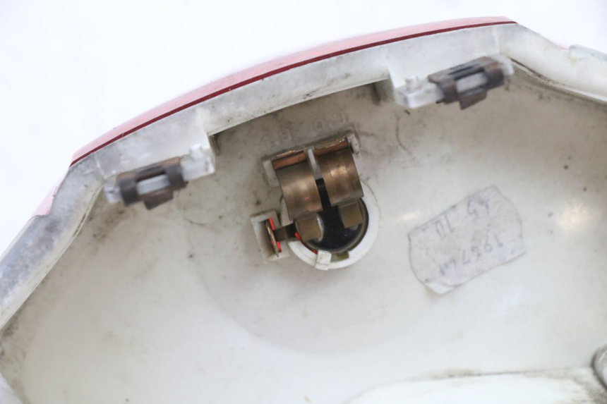 photo de FEU ARRIERE YAMAHA JOG R 50 (2004 - 2014) - Marquages et références