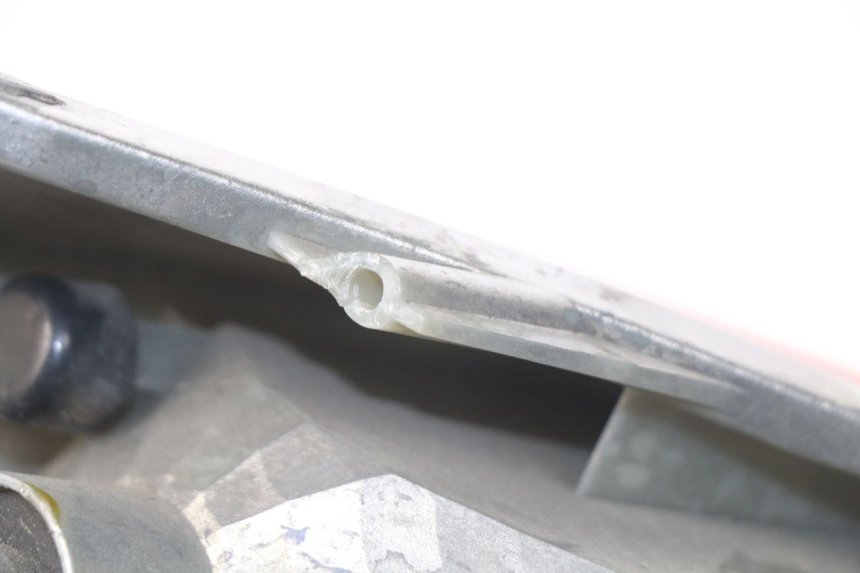 photo de FEU ARRIERE SYM JOYMAX 250 (2013 - 2017) - Points de fixation