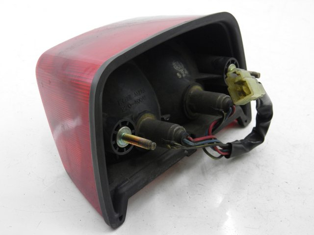 photo de FEU ARRIERE KAWASAKI ZEPHYR 550 (1991 - 1998) - Autre angle de vue