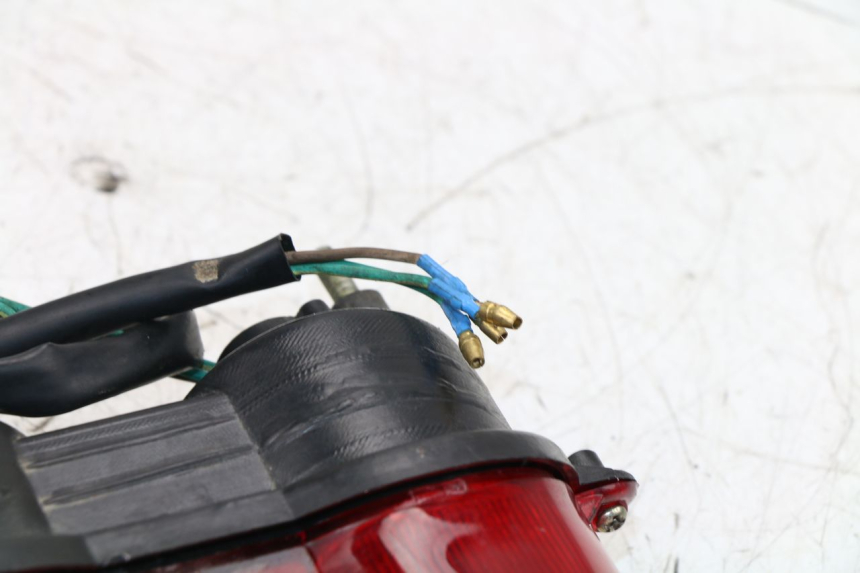 photo de FEU ARRIERE KINROAD XT125-19 ROAD KING 125 (2010 - 2012) - Autre angle de vue