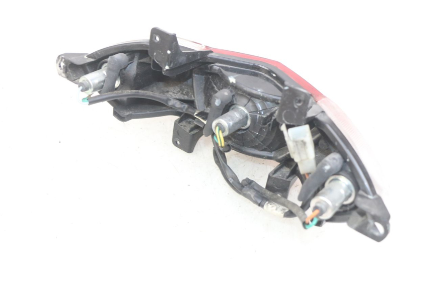 photo de FEU ARRIERE PEUGEOT KISBEE 2T 50 (2010 - 2017) - Zoom état d’usage