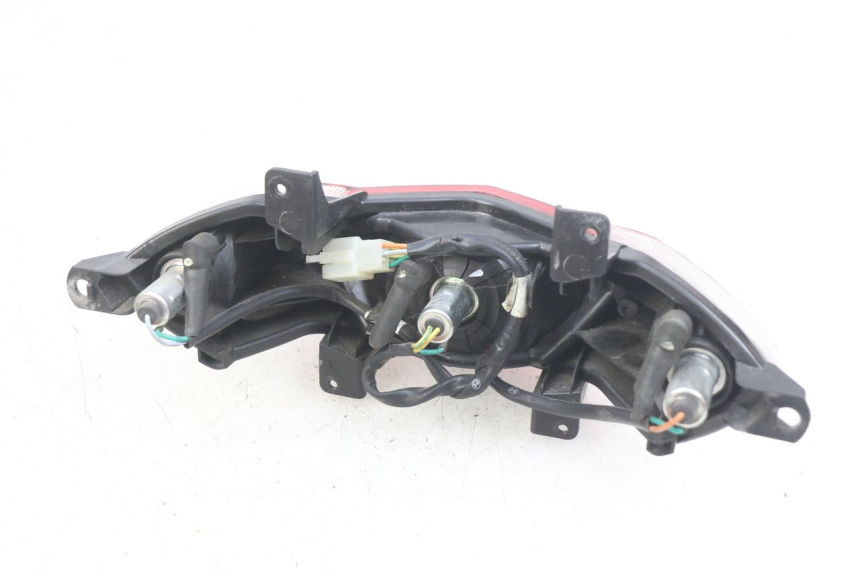 photo de FEU ARRIERE PEUGEOT KISBEE 2T 50 (2010 - 2017) - Zoom état d’usage