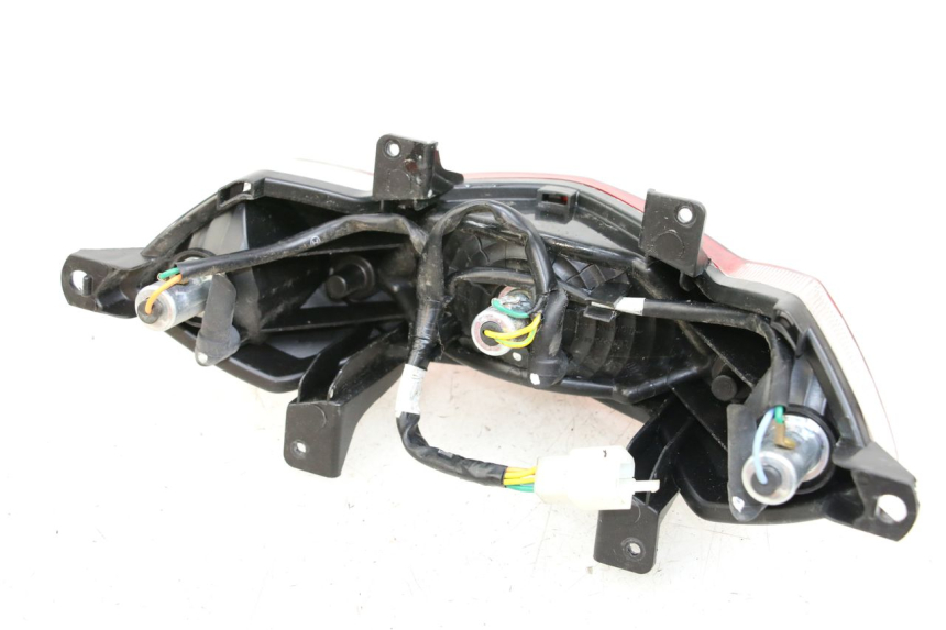 photo de FEU ARRIERE PEUGEOT KISBEE 4T 50 (2018 - 2022) - Zoom état d’usage