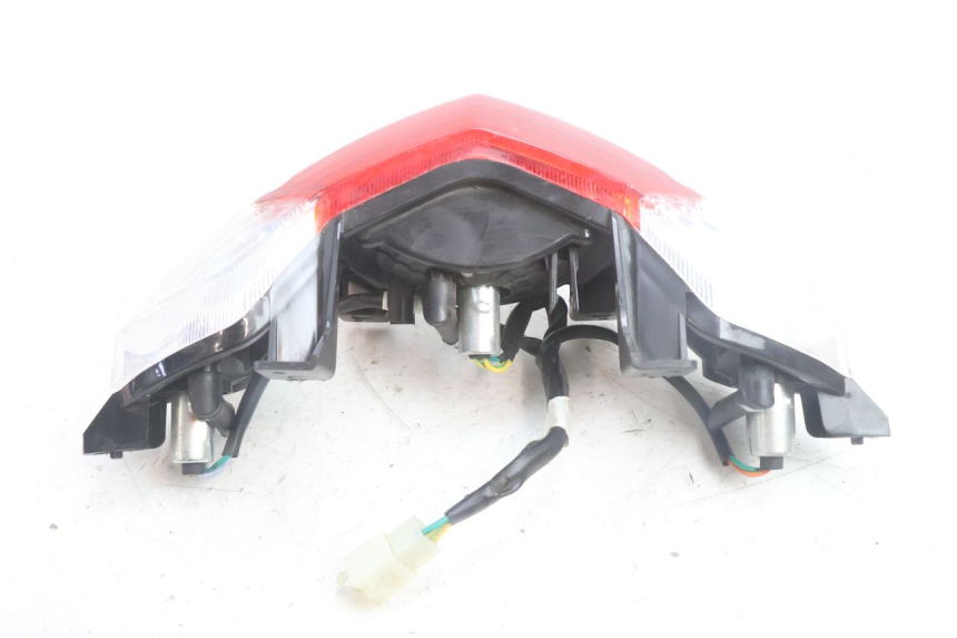 photo de FEU ARRIERE PEUGEOT KISBEE 4T 50 (2010 - 2017) - Gros plan technique