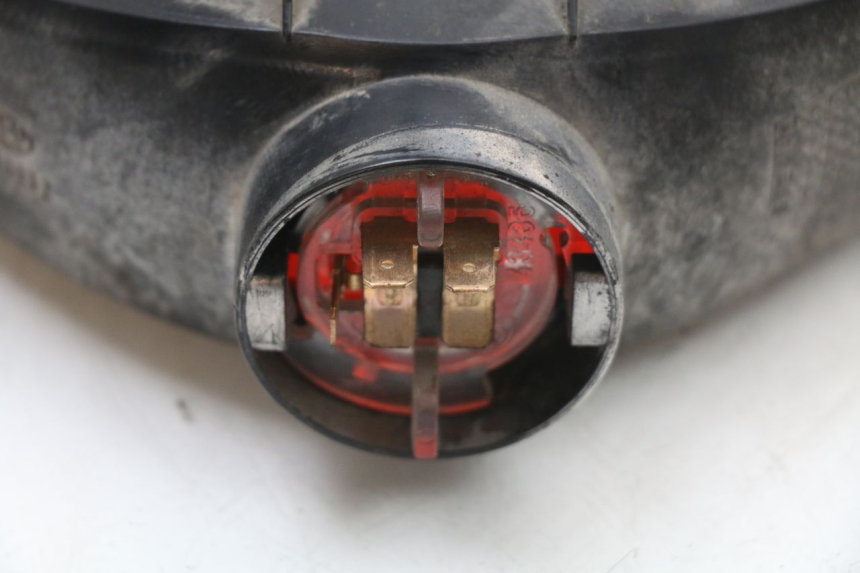 photo de FEU ARRIERE RENAULT KOURANOS 125 (2001 - 2004) - Points de fixation