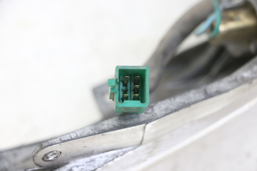 photo de FEU ARRIERE KYMCO DINK 4T 50 (2007 - 2018) - Gros plan technique