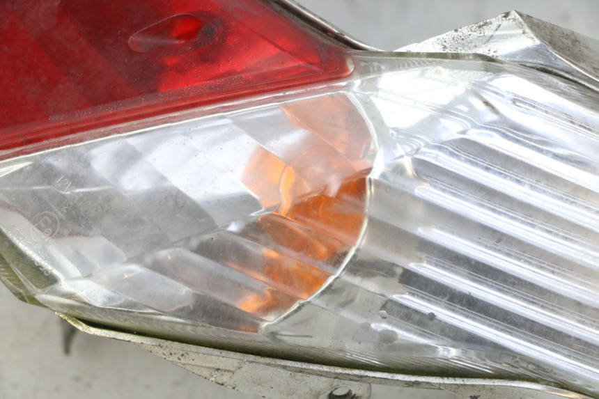 photo de FEU ARRIERE KYMCO DINK 4T 50 (2007 - 2018) - Pièce contrôlée