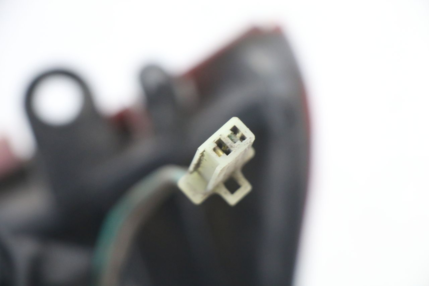 photo de FEU ARRIERE KYMCO GRAND DINK 125 (2008 - 2014) - État de surface