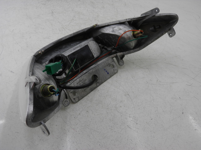 photo de FEU ARRIERE KYMCO XCITING RI ABS 500 (2010) - Autre angle de vue