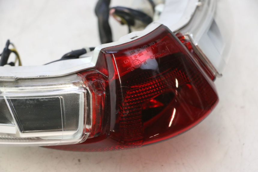 photo de FEU ARRIERE PIAGGIO LIBERTY IGET 4T 50 (2015 - 2020) - État de surface
