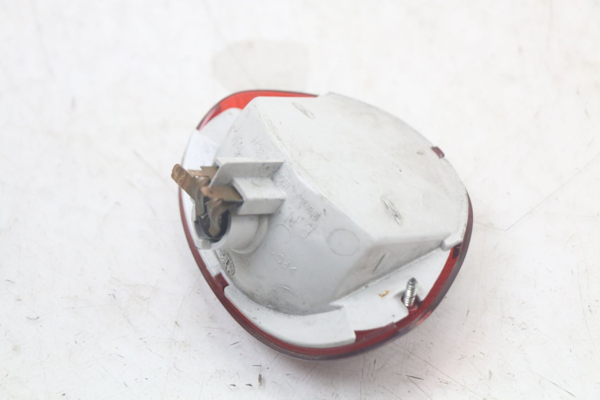 photo de FEU ARRIERE PIAGGIO LIBERTY 125 (2009 - 2013) - Points de fixation