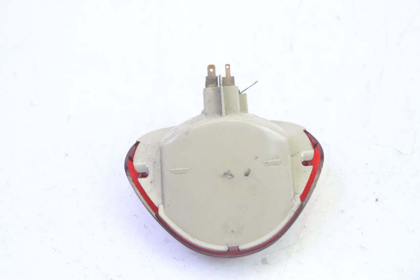 photo de FEU ARRIERE PIAGGIO LIBERTY 125 (1998 - 2008) - Gros plan technique