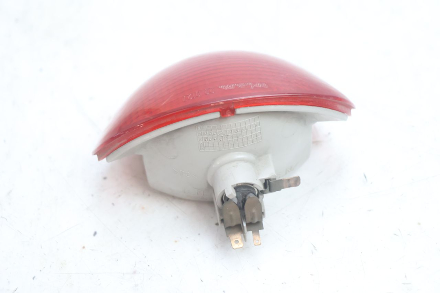 photo de FEU ARRIERE PIAGGIO LIBERTY 50 (1998 - 2003) - Autre angle de vue