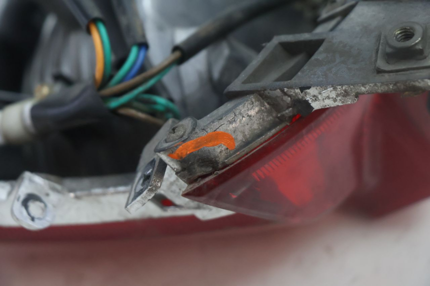 photo de FEU ARRIERE KYMCO LIKE 125 (2009 - 2016) - Marquages et références