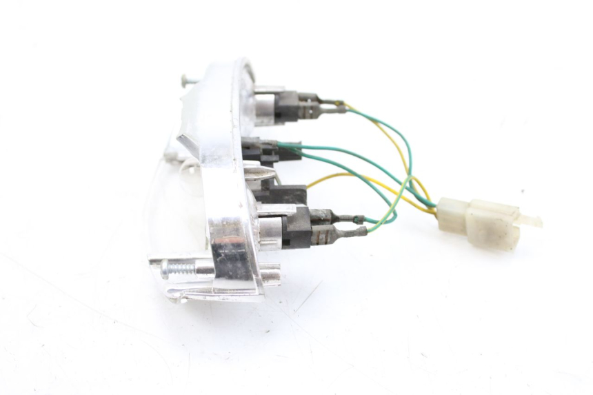 photo de FEU ARRIERE PEUGEOT LUDIX 50 (2008 - 2017) - Gros plan technique