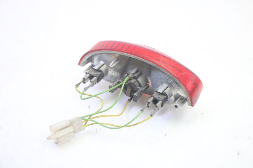 photo de FEU ARRIERE PEUGEOT LUDIX 50 (2005 - 2007) - Autre angle de vue