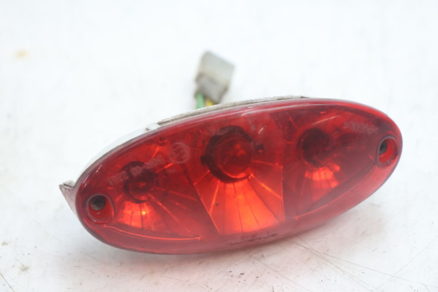 photo de FEU ARRIERE PEUGEOT LUDIX 50 (2005 - 2007) - Zoom état d’usage