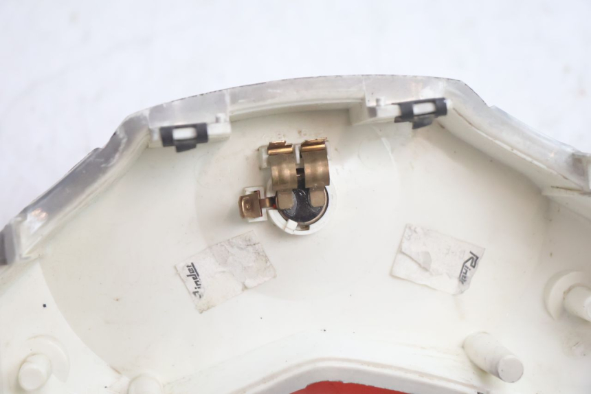 photo de FEU ARRIERE MBK MACH G AC 50 (2002 - 2014) - État de surface
