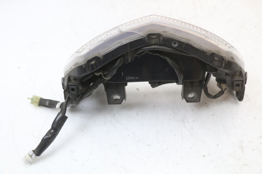 photo de FEU ARRIERE MBK MW TRYPTIK 125 (2014 - 2016) - Gros plan technique