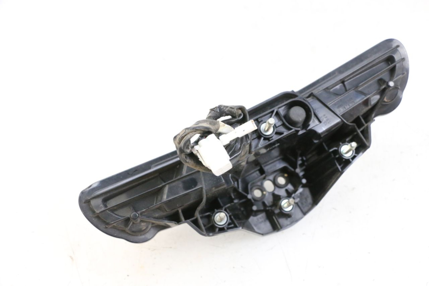 photo de FEU ARRIERE YAMAHA NEO'S CORE 1 (2022 - 2026) - Points de fixation