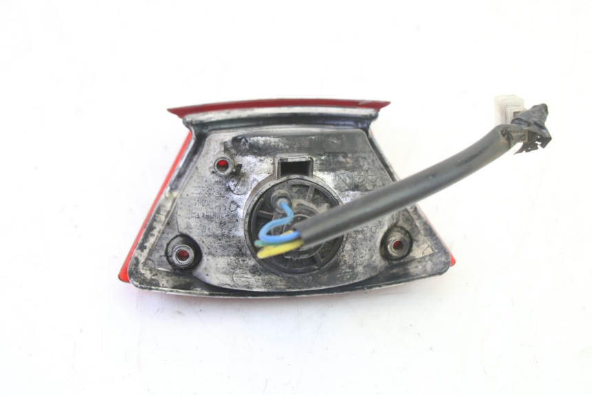 photo de FEU ARRIERE PIAGGIO NEW TYPHOON 50 (2010 - 2017) - Points de fixation