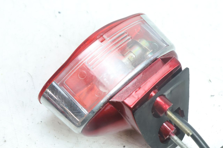 photo de FEU ARRIERE JM MOTORS OLDIES 4T 50 (2010 - 2020) - État de surface