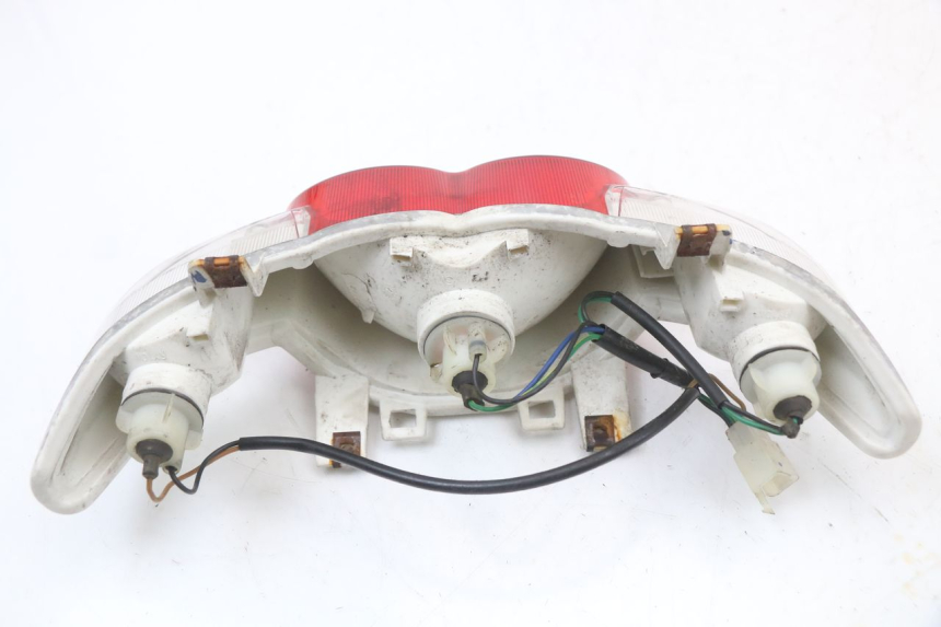 photo de FEU ARRIERE MBK OVETTO ONE 2T 50 (2013 - 2017) - Gros plan technique