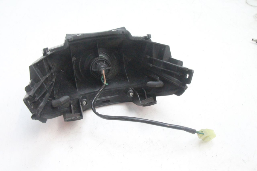 photo de FEU ARRIERE HONDA PCX (JF28) 125 (2009 - 2011) - Gros plan technique