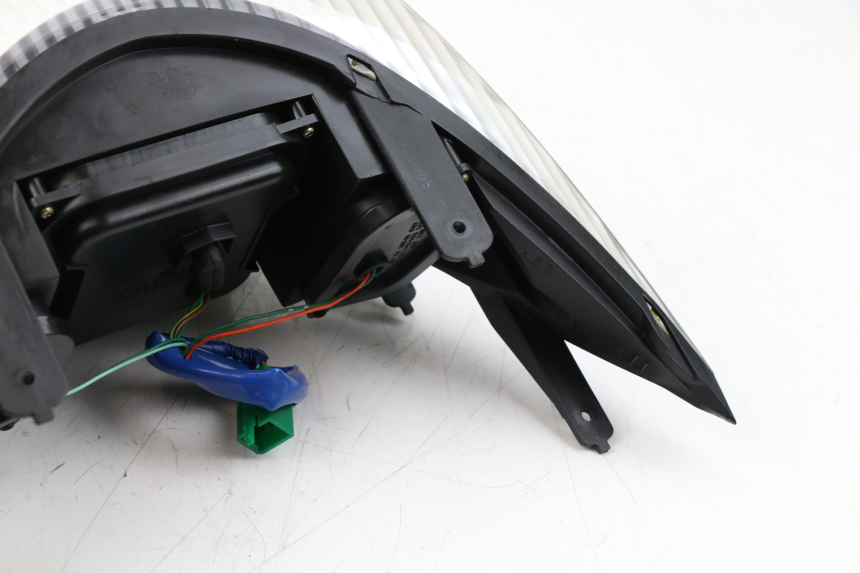 photo de FEU ARRIERE KYMCO PEOPLE S 125 (2000 - 2008) - Zoom qualité