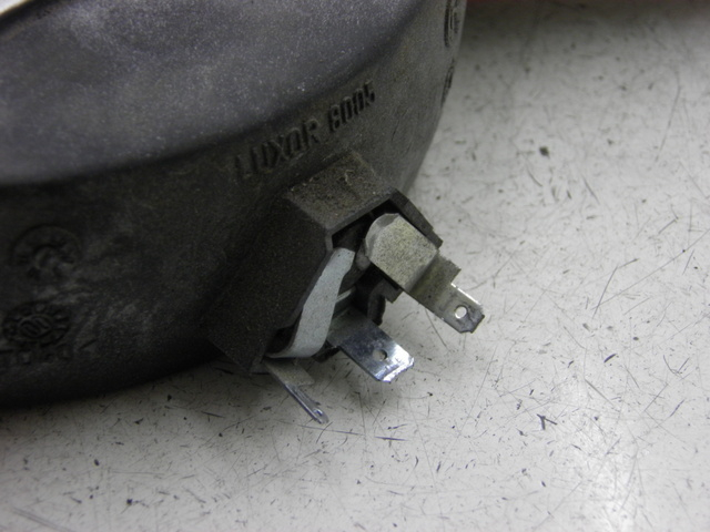 photo de FEU ARRIERE PEUGEOT ELYSEO 50 (2002 - 2004) - Vue d’ensemble