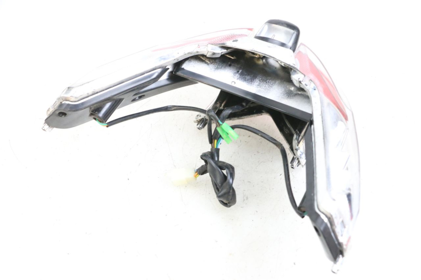 photo de FEU ARRIERE EUROCKA R8 4T 50 (2013 - 2022) - Gros plan technique