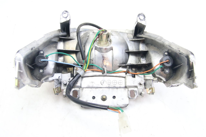 photo de FEU ARRIERE TNT MOTOR ROMA 10' 4T 50 (2019 - 2022) - Pièce contrôlée