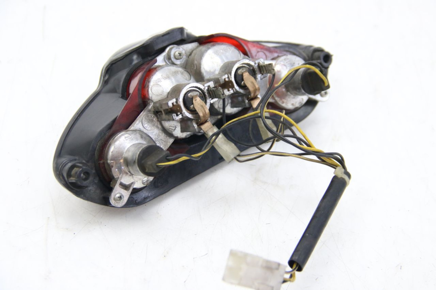 photo de FEU ARRIERE GILERA RUNNER SP 50 (2009 - 2017) - Points de fixation