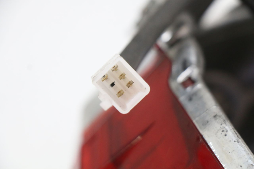 photo de FEU ARRIERE JM MOTORS SANTANA 50 (2014 - 2023) - Points de fixation