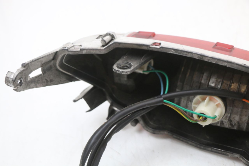 photo de FEU ARRIERE JM MOTORS SANTANA 50 (2014 - 2023) - État de surface