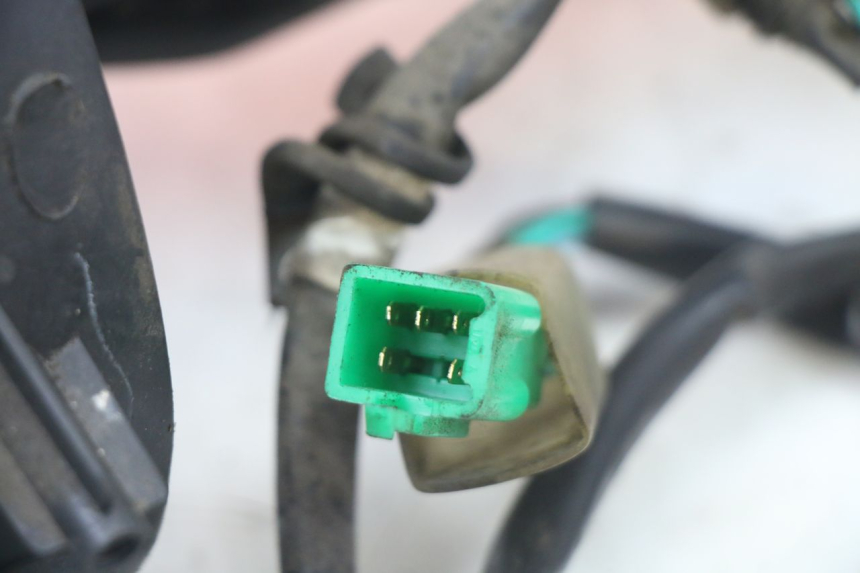 photo de FEU ARRIERE HONDA SCV LEAD 100 (2003 - 2007) - Points de fixation