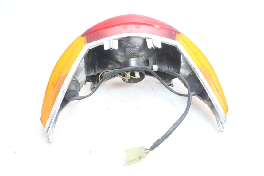 photo de FEU ARRIERE HONDA SH 125 (2001 - 2003) - Vue d’ensemble