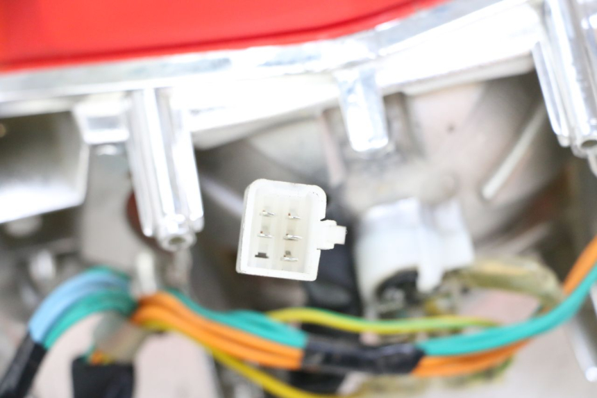 photo de FEU ARRIERE PEUGEOT SPEEDFIGHT 4 2T 50 (2015 - 2019) - Autre angle de vue