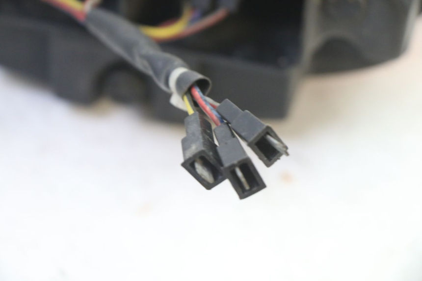 photo de FEU ARRIERE TRIUMPH SPRINT 900 (1995 - 1998) - Pièce contrôlée