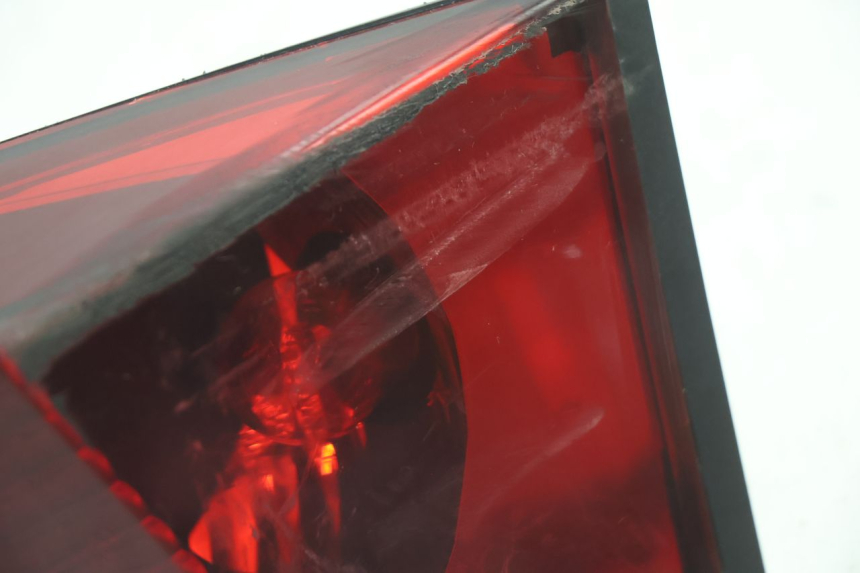 photo de FEU ARRIERE CAN-AM SPYDER RS 1000 (2008 - 2012) - Gros plan technique