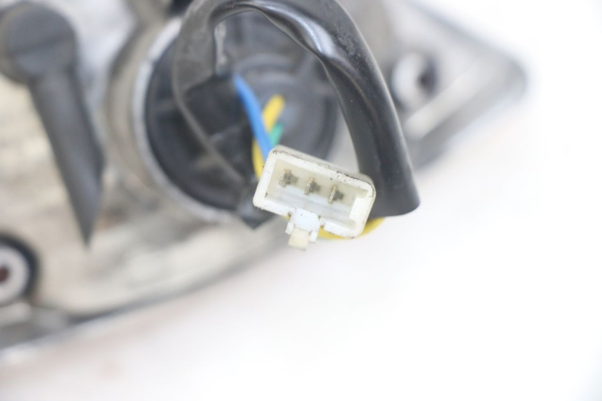 photo de FEU ARRIERE APRILIA SR 2T 50 (2012 - 2017) - Vue d’ensemble