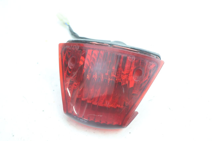 photo de FEU ARRIERE APRILIA SR 2T 50 (2012 - 2017) - Détail de la pièce
