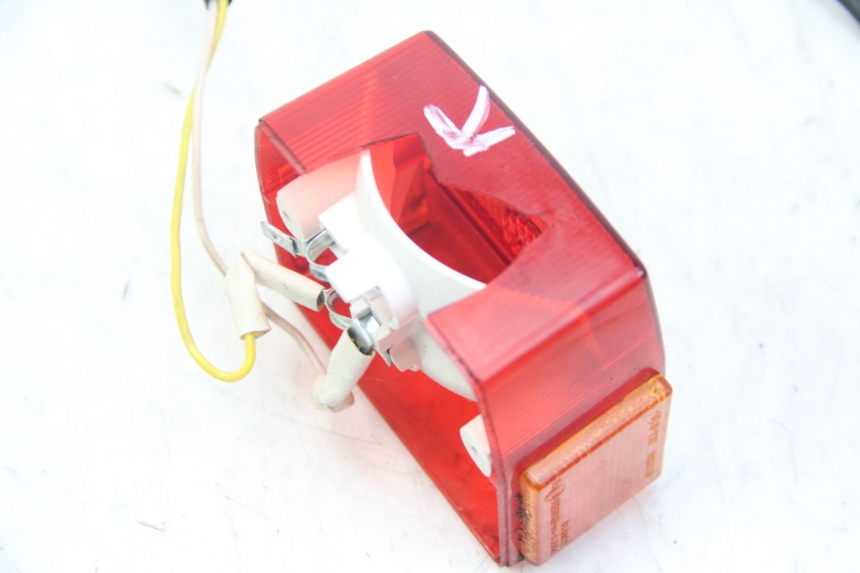 photo de FEU ARRIERE JAWA STELLA BABETTA 134 50 - Autre angle de vue