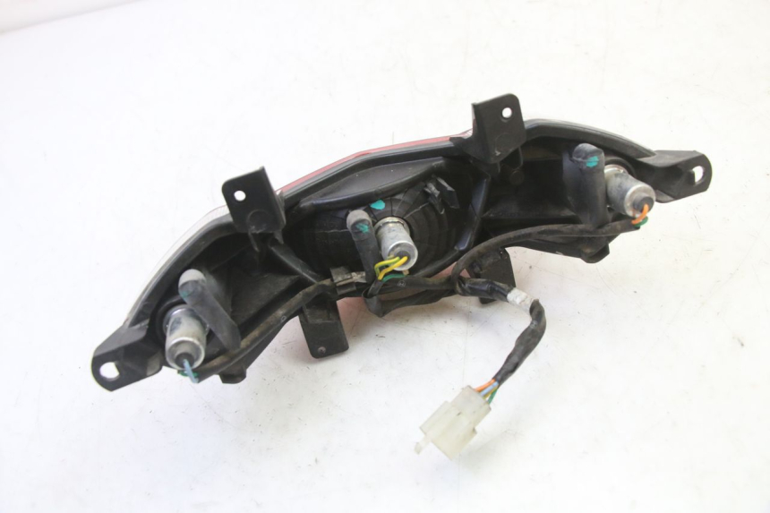 photo de FEU ARRIERE PEUGEOT STREETZONE I NAKED 2T 50 (2018 - 2020) - Gros plan technique