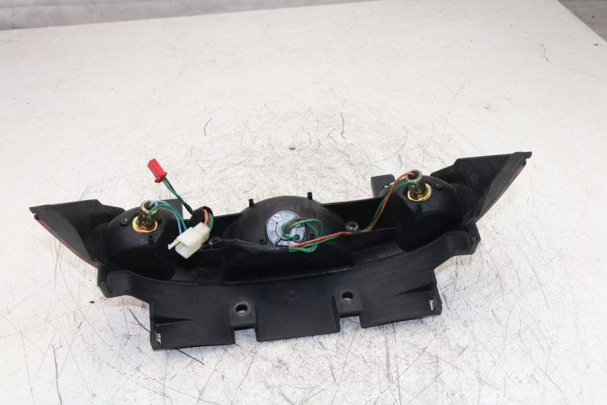 photo de FEU ARRIERE SYM JOYRIDE 125 (2002 - 2009) - Autre angle de vue