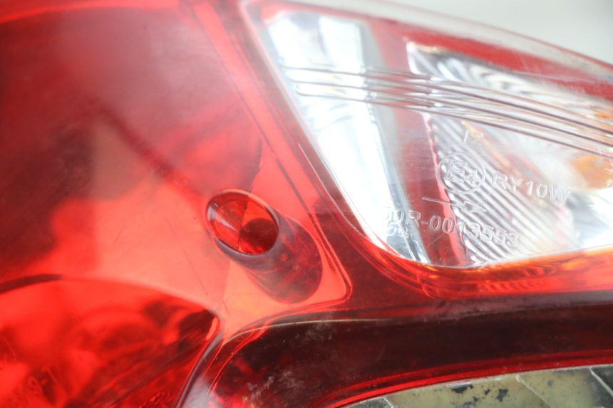 photo de FEU ARRIERE SYM SYMPHONY 125 (2009 - 2015) - Zoom état d’usage