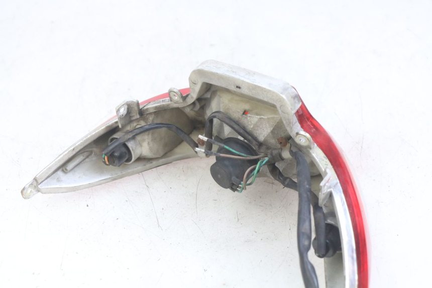 photo de FEU ARRIERE SYM SYMPHONY 125 (2009 - 2015) - Gros plan technique